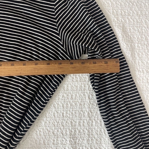 Vince Women L Dress Striped Wrap Long Sleeve Black White Round Neck Lined Knee - Picture 14 of 16